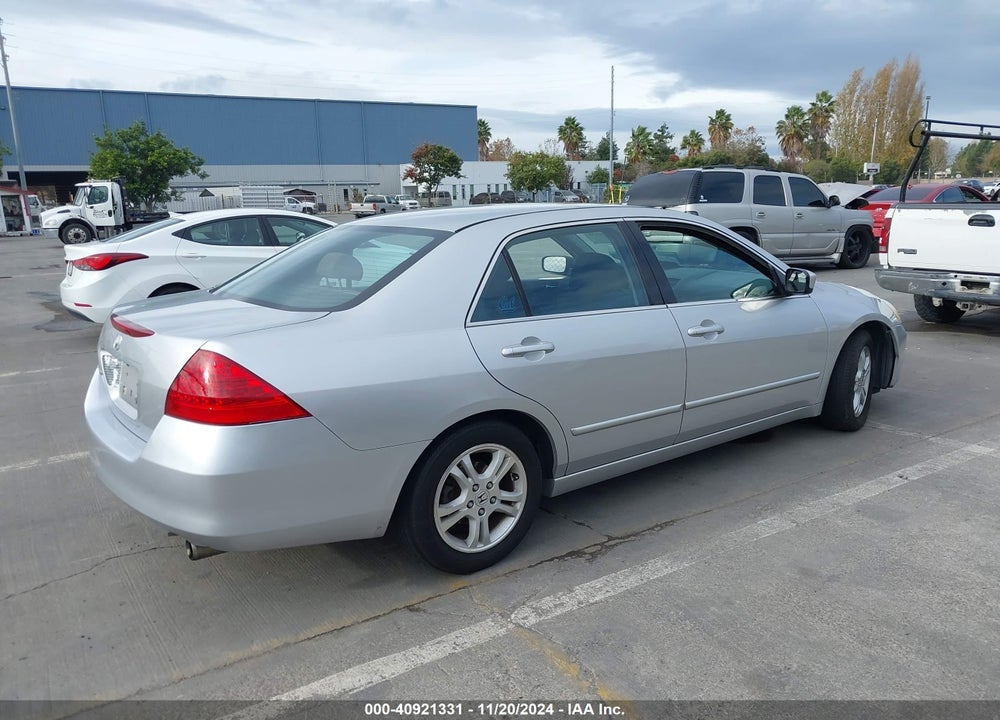 2006 HONDA ACCORD 2.4 SE VIN: 1HGCM55326A048797