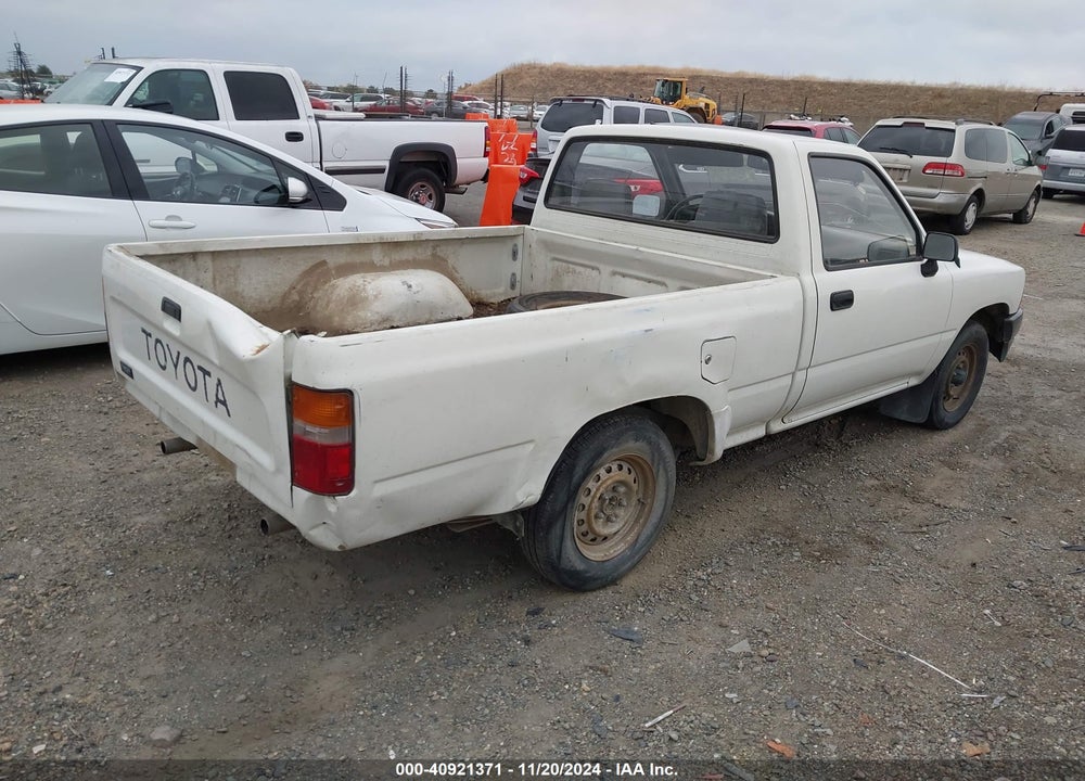 1990 TOYOTA PICKUP 1/2 TON SHORT WHEELBASE VIN: JT4RN81R3L5063556