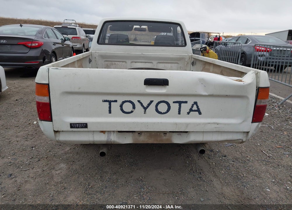 1990 TOYOTA PICKUP 1/2 TON SHORT WHEELBASE VIN: JT4RN81R3L5063556