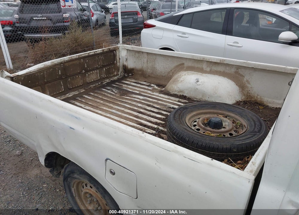 1990 TOYOTA PICKUP 1/2 TON SHORT WHEELBASE VIN: JT4RN81R3L5063556