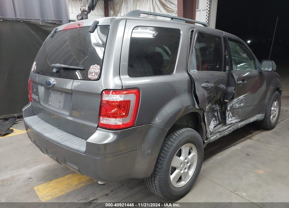 2009 FORD ESCAPE XLT VIN: 1FMCU03719KC57644