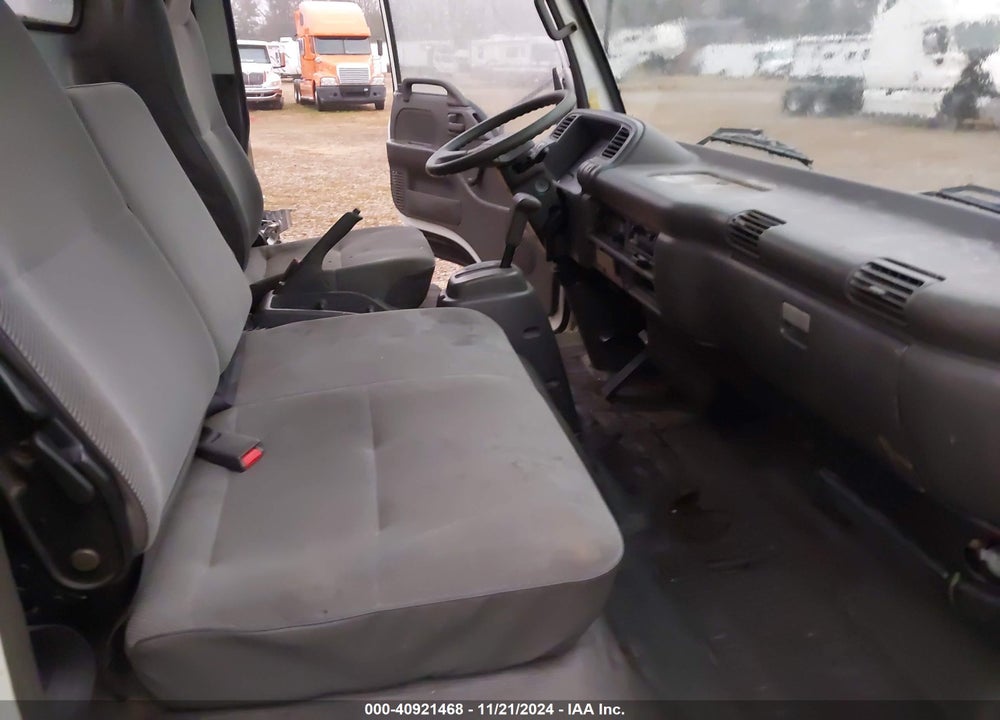 1997 CHEVROLET TILT MASTER W4S042 VIN: 4KBB4B1R5VJ003696