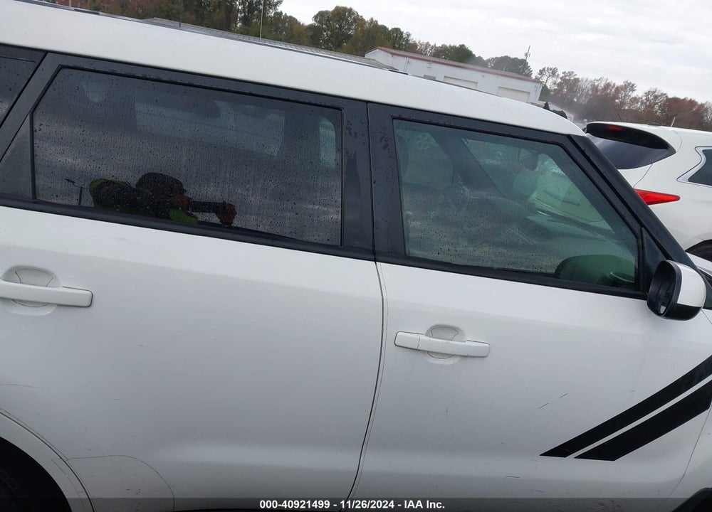 2015 KIA SOUL VIN: KNDJN2A21F7143556