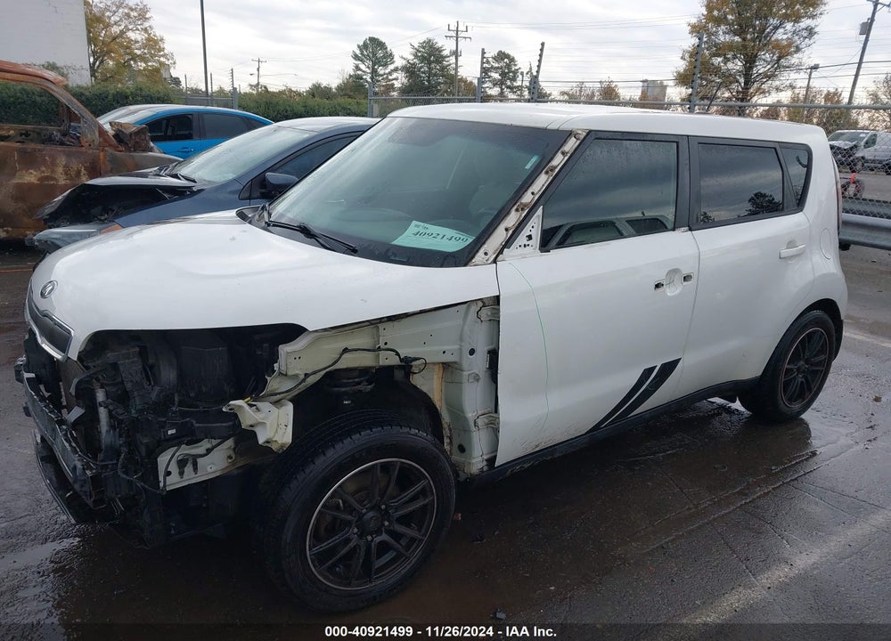 2015 KIA SOUL VIN: KNDJN2A21F7143556