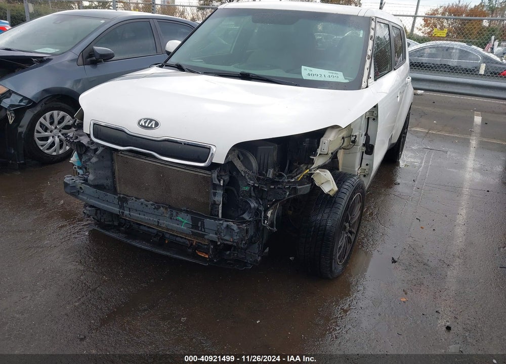 2015 KIA SOUL VIN: KNDJN2A21F7143556