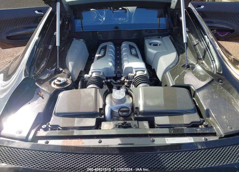 2014 AUDI R8 VIN: WUAKNAFG7EN000482