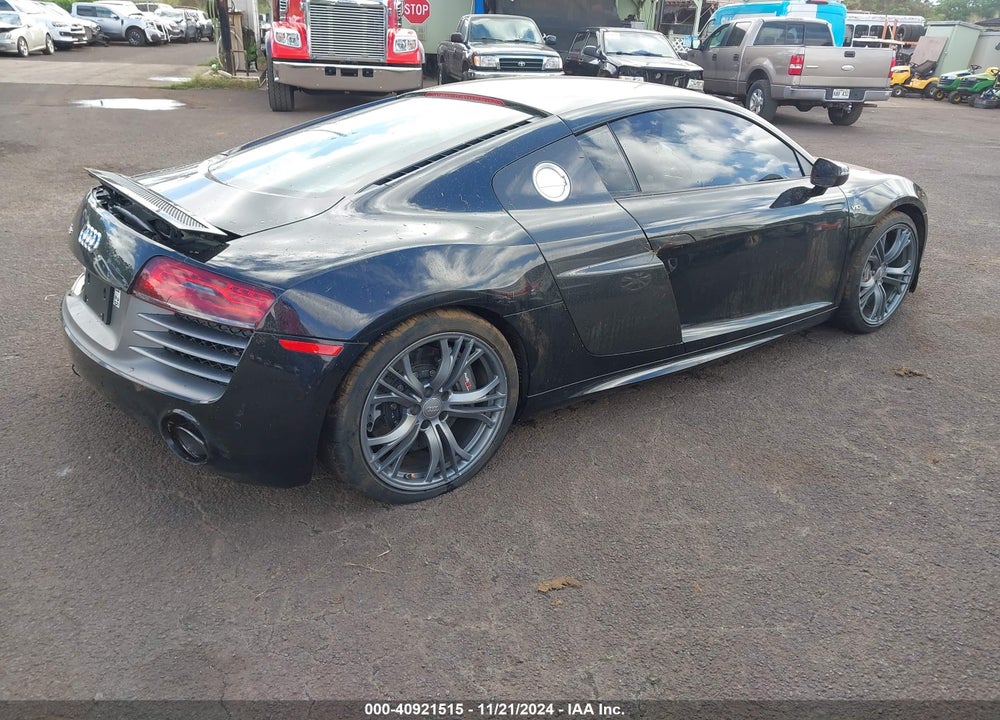 2014 AUDI R8 VIN: WUAKNAFG7EN000482