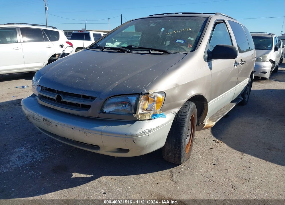 1998 TOYOTA SIENNA XLE VIN: 4T3ZF13C8WU008384