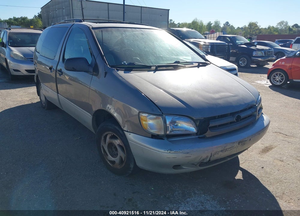1998 TOYOTA SIENNA XLE VIN: 4T3ZF13C8WU008384