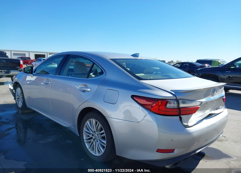 2016 LEXUS ES 350 VIN: 58ABK1GG5GU025589