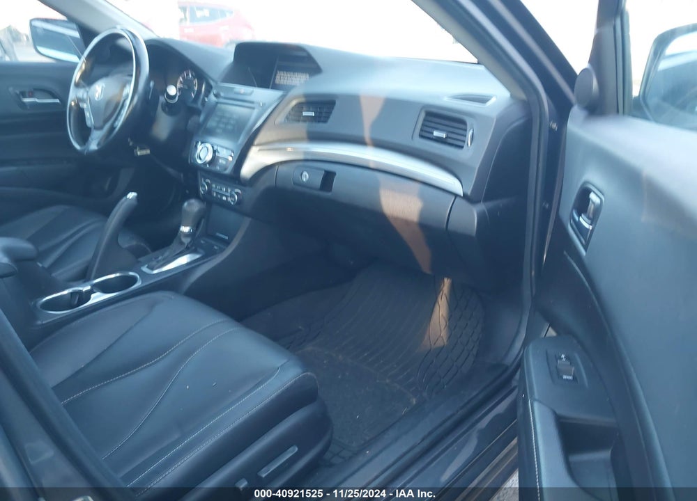 2019 ACURA ILX PREMIUM PACKAGE/TECHNOLOGY PACKAGE VIN: 19UDE2F71KA013941