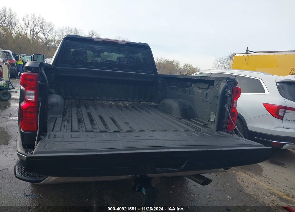 2024 CHEVROLET SILVERADO 2500HD 4WD STANDARD BED LT VIN: 1GC4YNE79RF301468