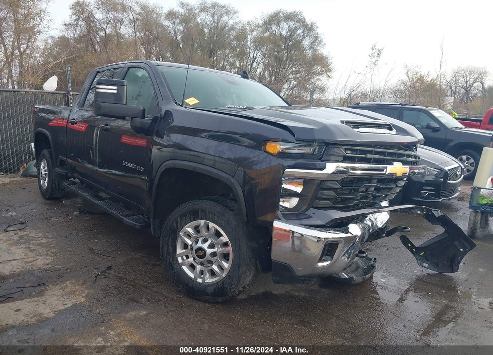 2024 CHEVROLET SILVERADO 2500HD 4WD STANDARD BED LT VIN: 1GC4YNE79RF301468