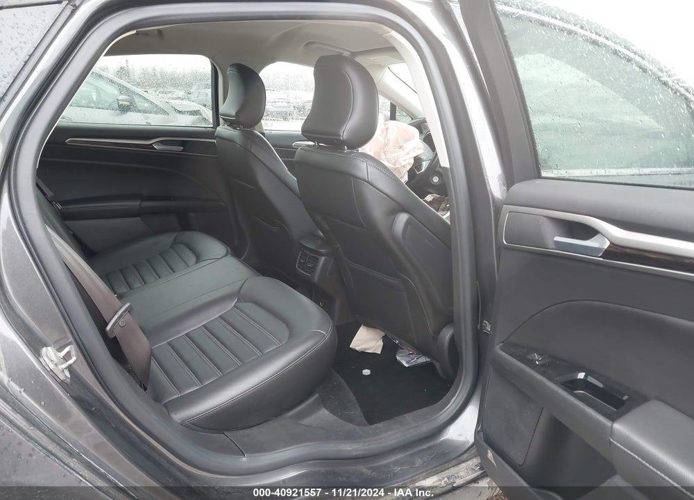 2016 FORD FUSION SE VIN: 3FA6P0HD1GR380642