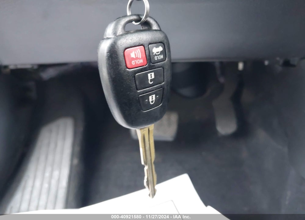 2014 TOYOTA COROLLA LE PLUS VIN: 5YFBURHE4EP057770