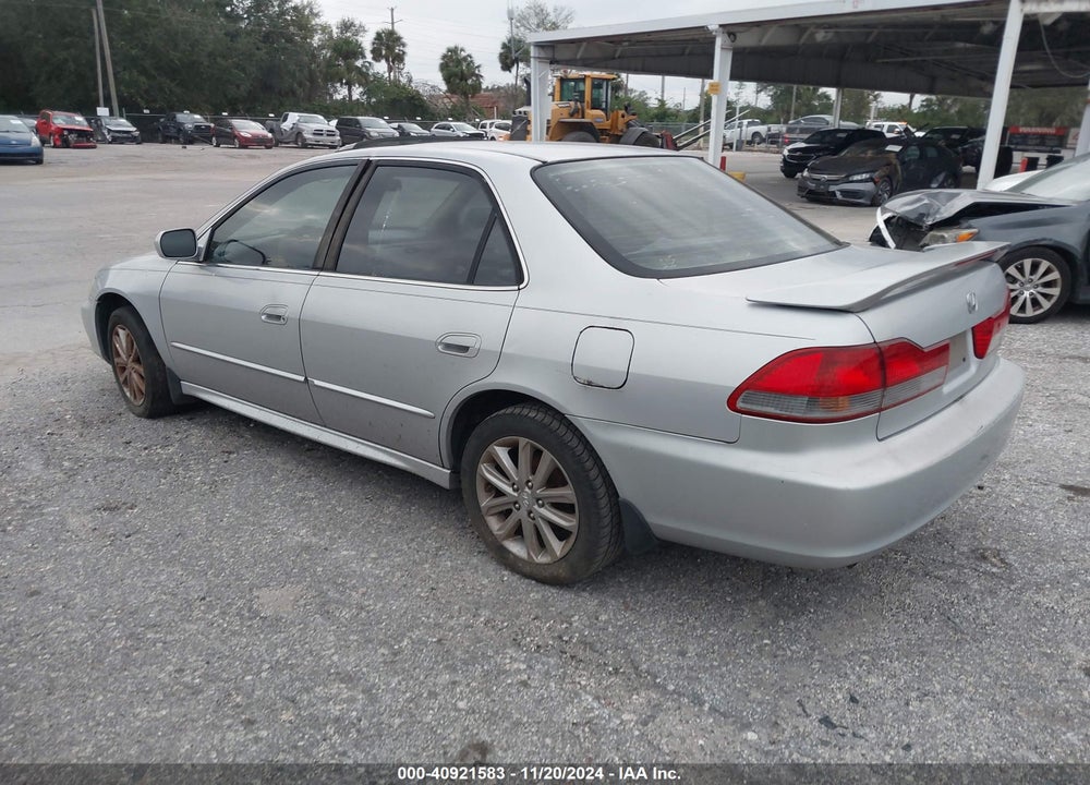 2002 HONDA ACCORD 3.0 EX VIN: 1HGCG16532A011154