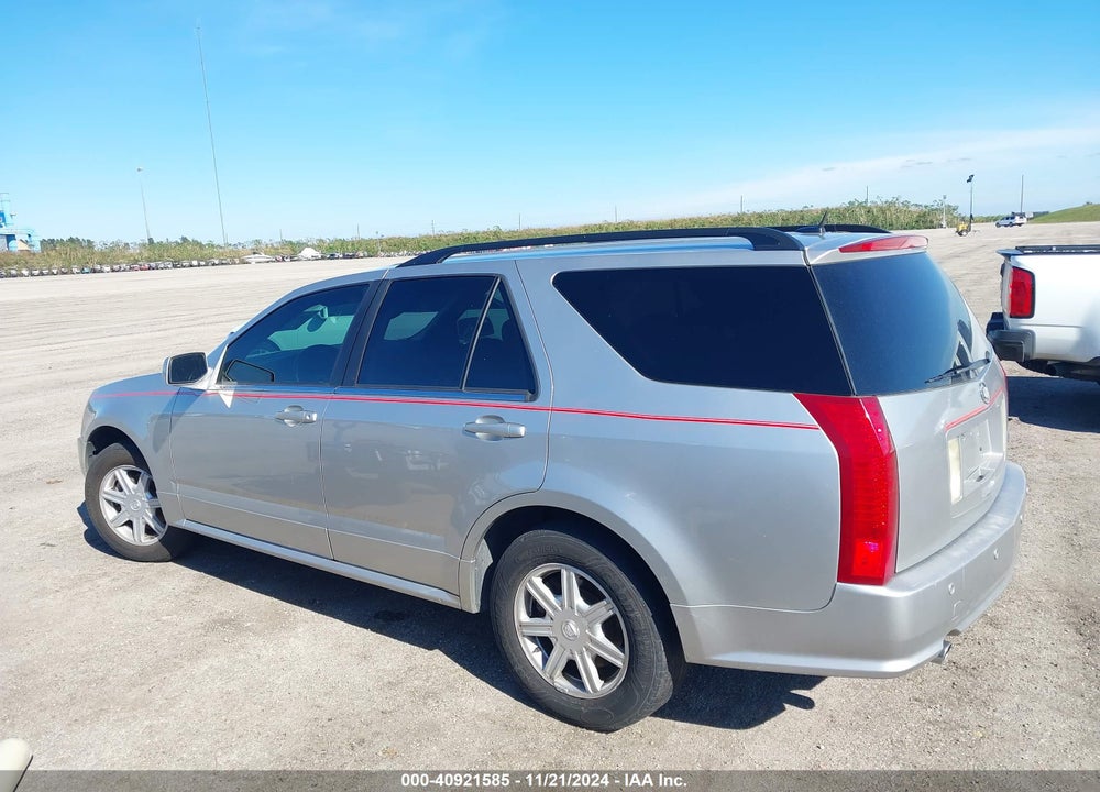 2005 CADILLAC SRX V6 VIN: 1GYEE637250111055