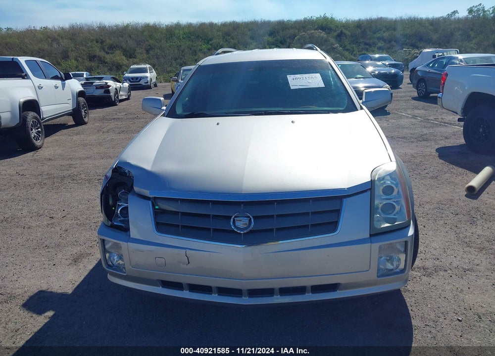2005 CADILLAC SRX V6 VIN: 1GYEE637250111055