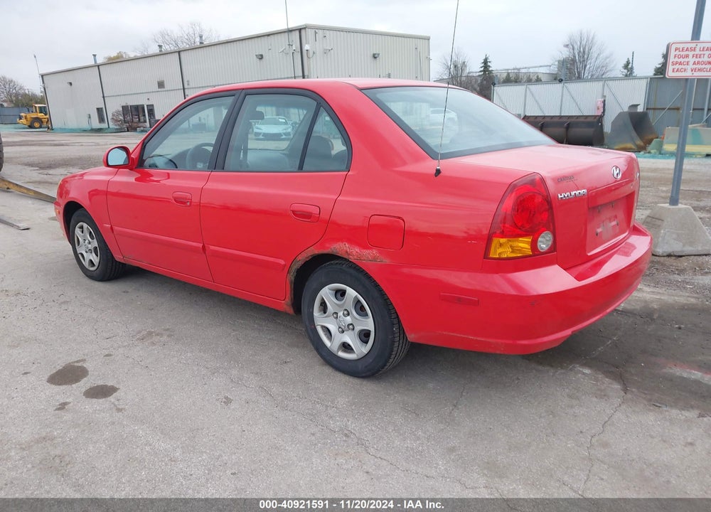2005 HYUNDAI ACCENT GLS VIN: KMHCG45C05U601195