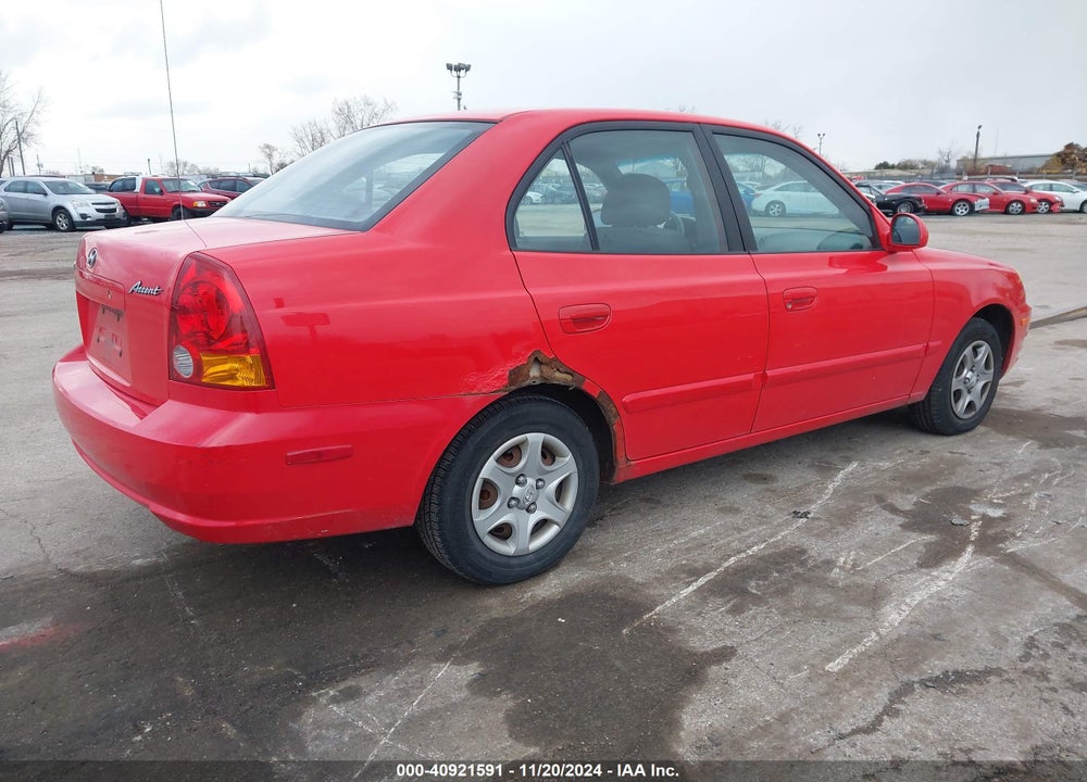 2005 HYUNDAI ACCENT GLS VIN: KMHCG45C05U601195