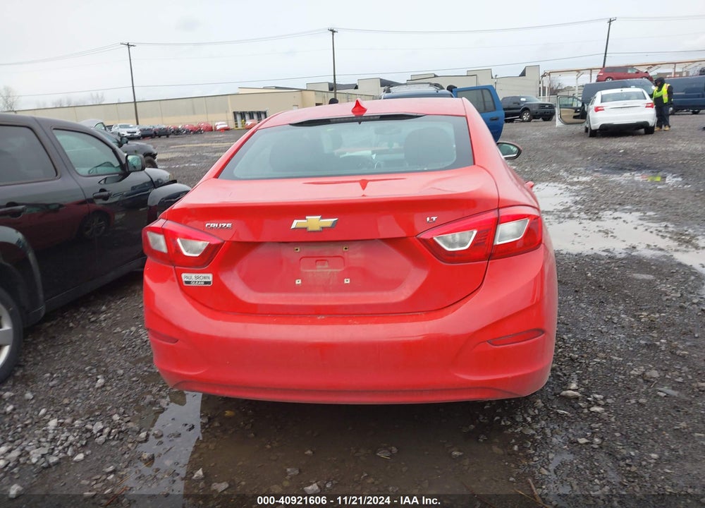 2017 CHEVROLET CRUZE LT AUTO VIN: 1G1BE5SM6H7209617