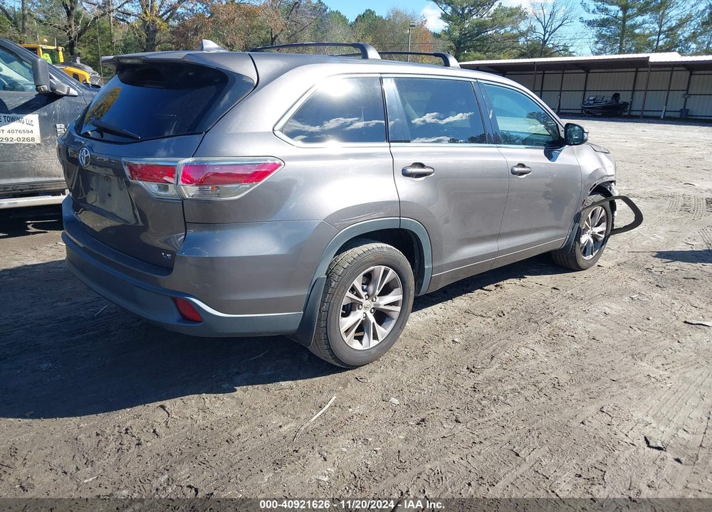 2014 TOYOTA HIGHLANDER LE PLUS/LE PLUS V6 VIN: 5TDZKRFHXES019341