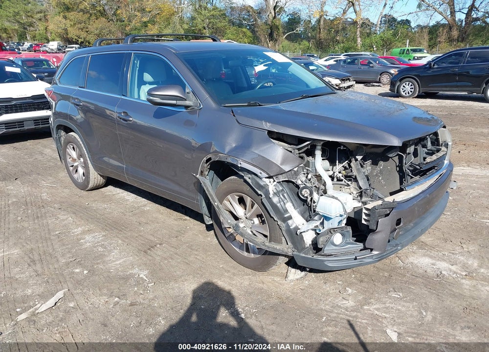 2014 TOYOTA HIGHLANDER LE PLUS/LE PLUS V6 VIN: 5TDZKRFHXES019341