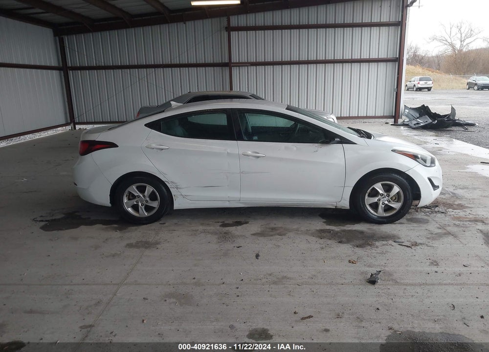 2015 HYUNDAI ELANTRA SE VIN: 5NPDH4AE6FH585240