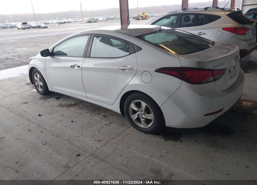 2015 HYUNDAI ELANTRA SE VIN: 5NPDH4AE6FH585240