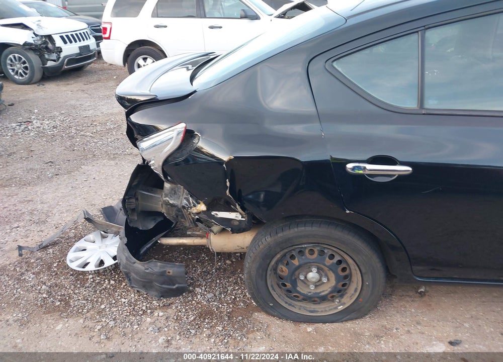 2016 NISSAN VERSA 1.6 SV VIN: 3N1CN7AP6GL847088