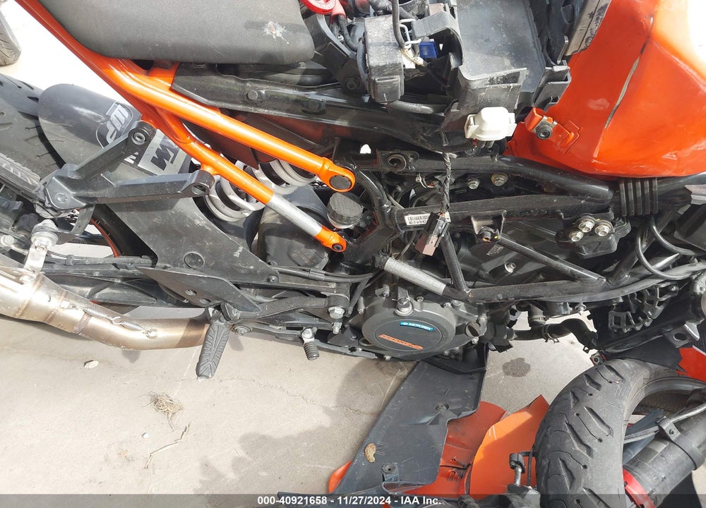 2022 KTM 390 RC VIN: MD2JYJ406NC210891