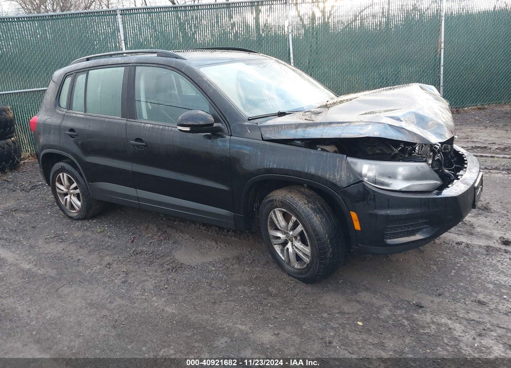 2017 VOLKSWAGEN TIGUAN 2.0T S VIN: WVGBV7AX7HK011765