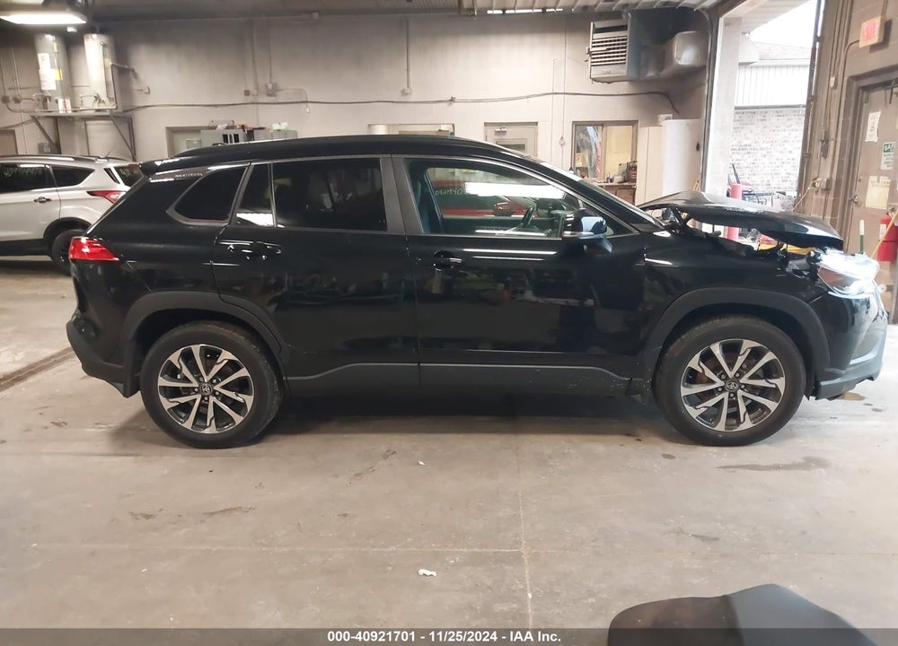 2023 TOYOTA COROLLA CROSS XLE VIN: 7MUDAABG8PV067229