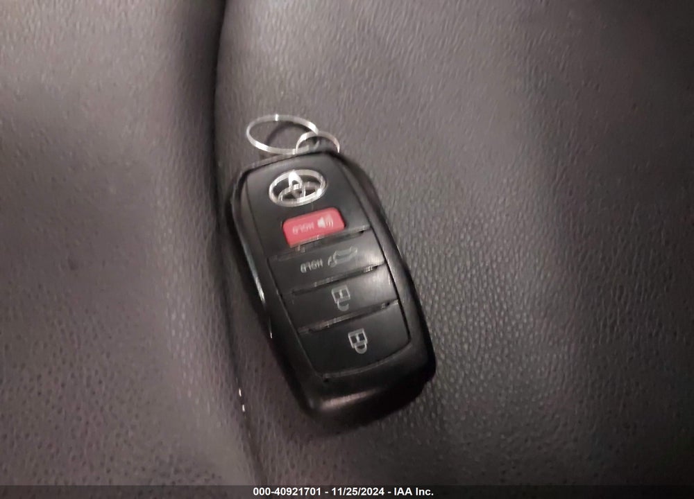 2023 TOYOTA COROLLA CROSS XLE VIN: 7MUDAABG8PV067229