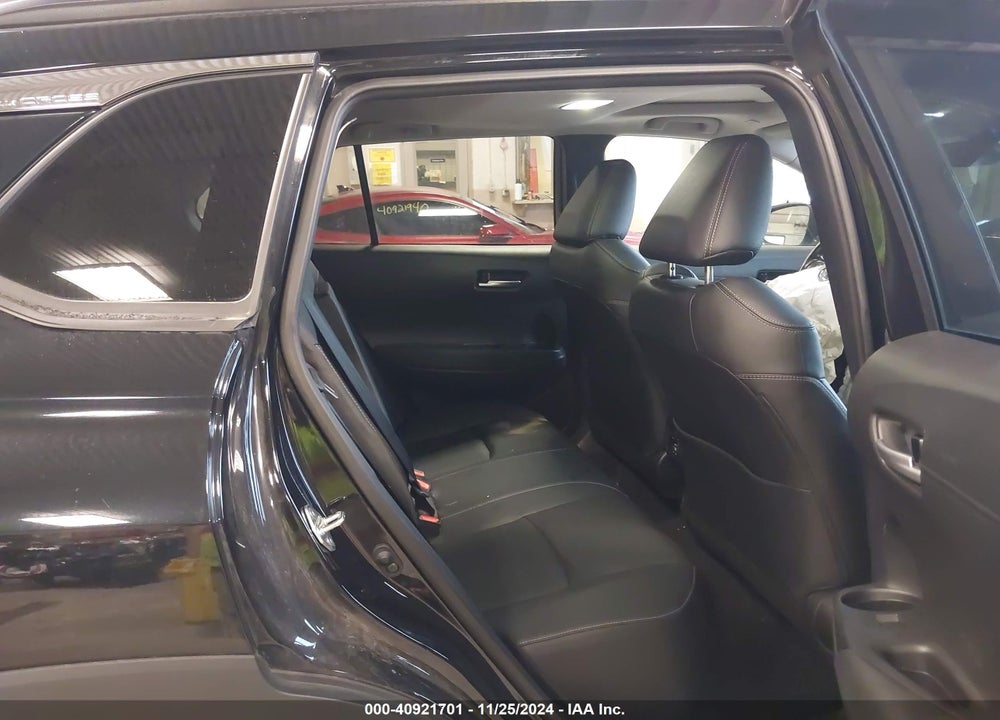 2023 TOYOTA COROLLA CROSS XLE VIN: 7MUDAABG8PV067229