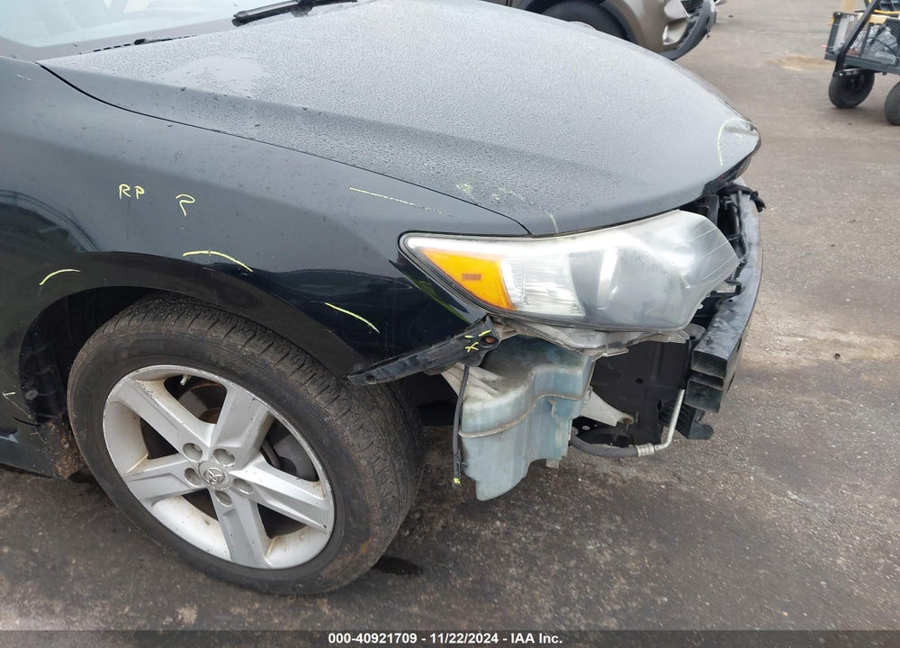 2013 TOYOTA CAMRY SE VIN: 4T1BF1FK9DU235142
