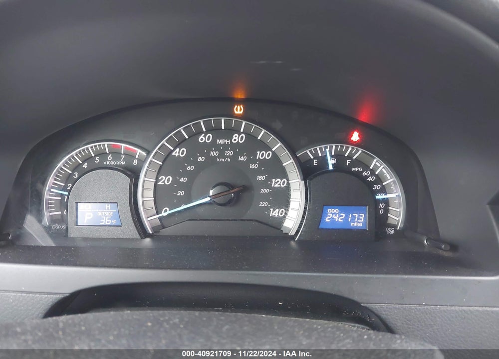 2013 TOYOTA CAMRY SE VIN: 4T1BF1FK9DU235142