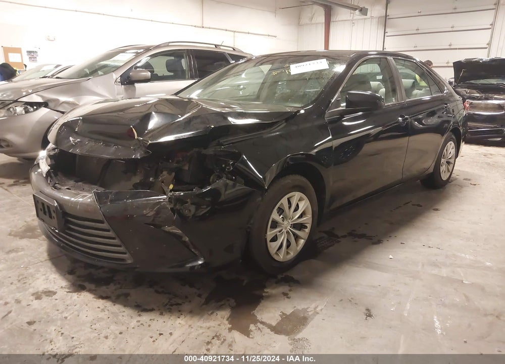 2017 TOYOTA CAMRY LE VIN: 4T1BF1FK1HU628669