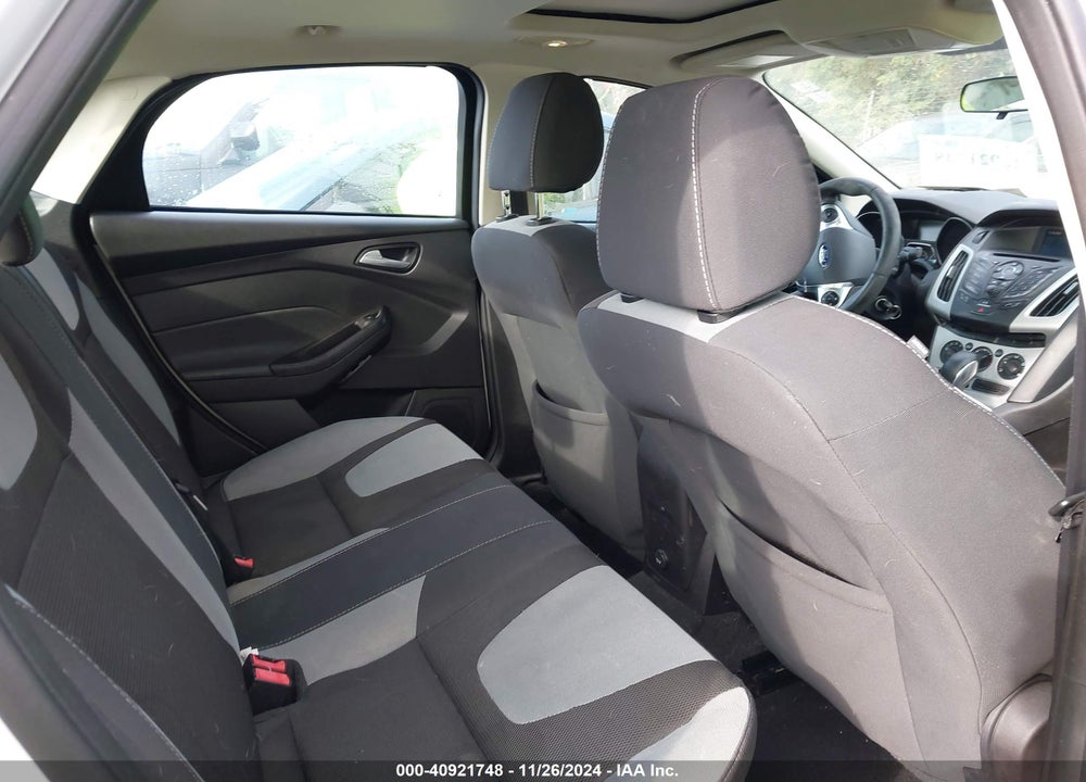 2014 FORD FOCUS SE VIN: 1FADP3F20EL396420