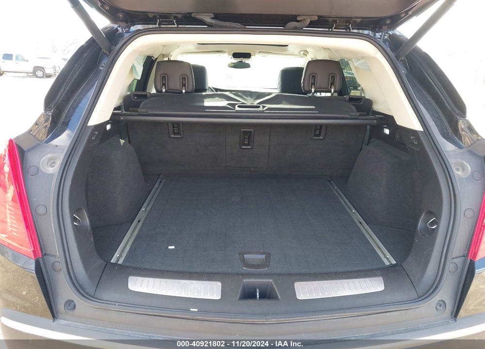 2019 CADILLAC XT5 LUXURY VIN: 1GYKNDRS1KZ259272