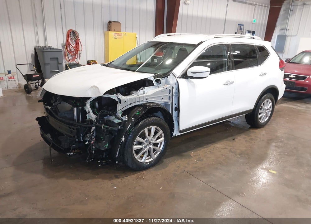 2017 NISSAN ROGUE SV VIN: KNMAT2MV8HP565175