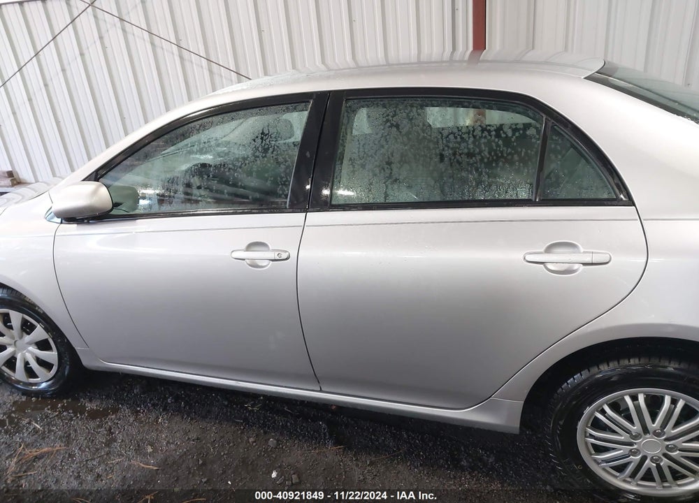 2011 TOYOTA COROLLA LE VIN: 2T1BU4EE0BC590850