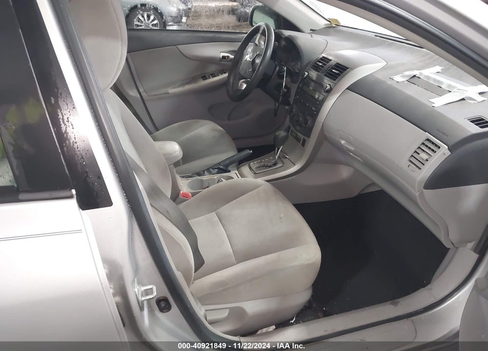 2011 TOYOTA COROLLA LE VIN: 2T1BU4EE0BC590850