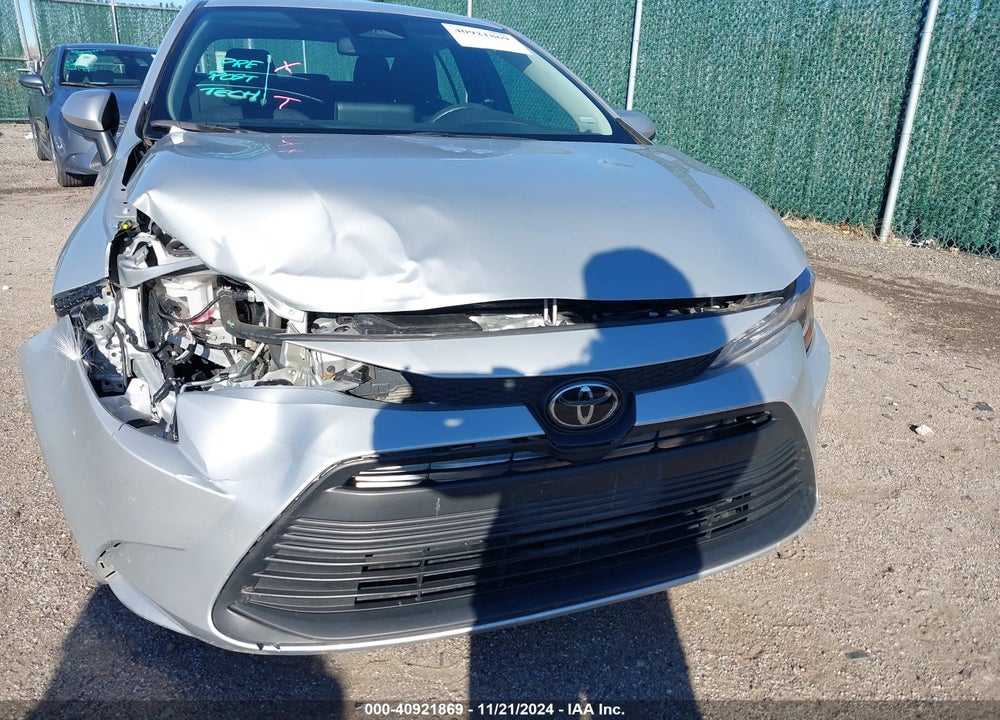 2024 TOYOTA COROLLA LE VIN: 5YFB4MDE2RP083685