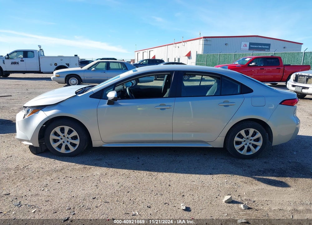 2024 TOYOTA COROLLA LE VIN: 5YFB4MDE2RP083685