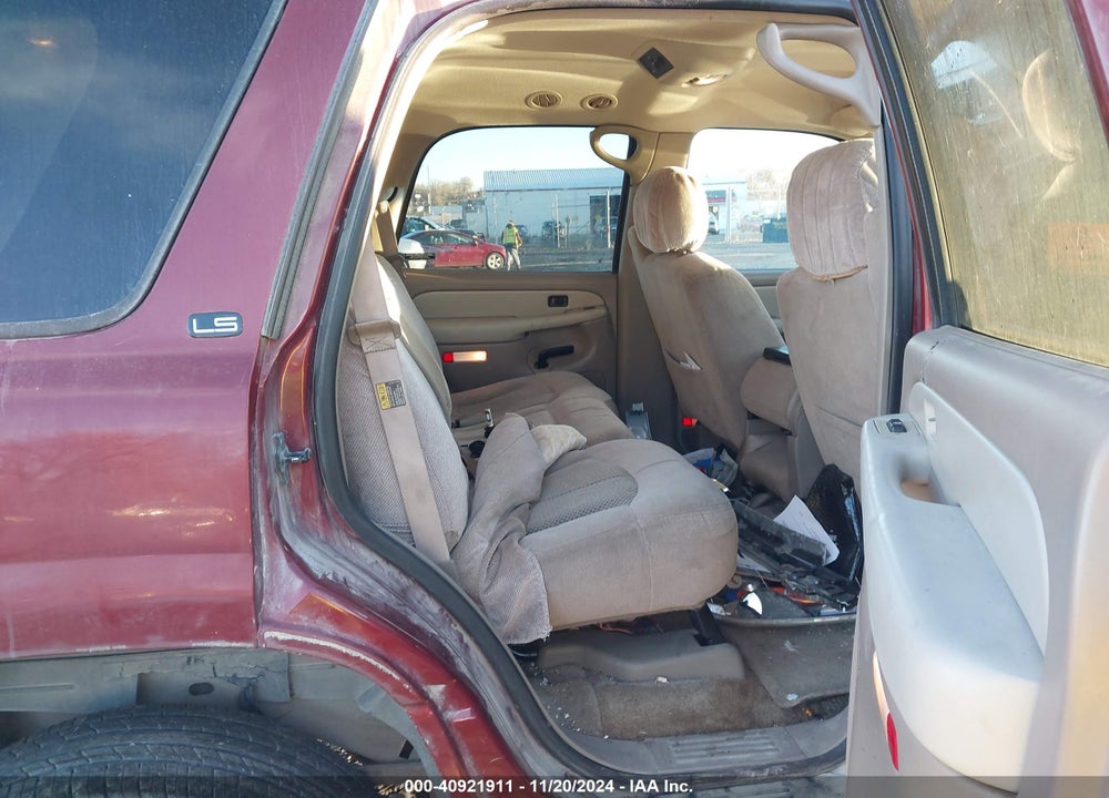 2001 CHEVROLET TAHOE LS VIN: 1GNEK13T01J257223