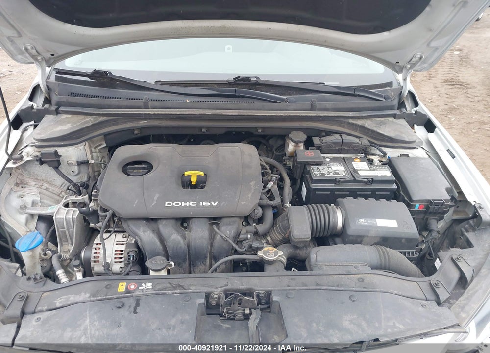 2018 HYUNDAI ELANTRA VIN: 5NPD84LF0JH235214