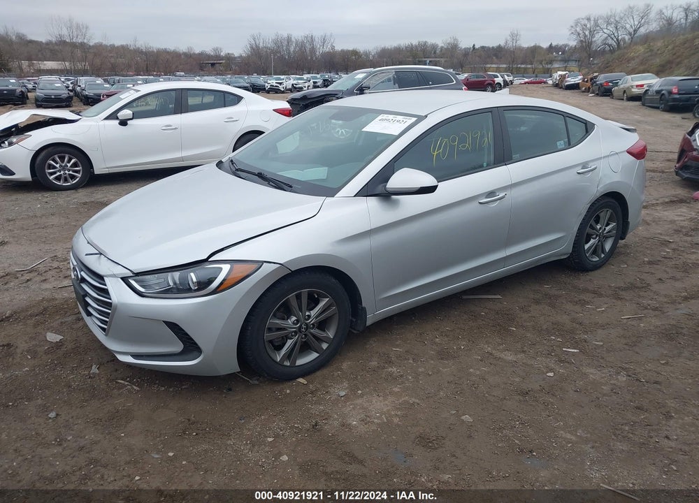 2018 HYUNDAI ELANTRA VIN: 5NPD84LF0JH235214