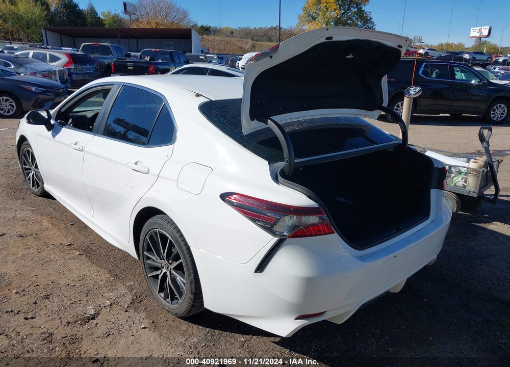 2021 TOYOTA CAMRY SE VIN: 4T1G11AK3MU560462