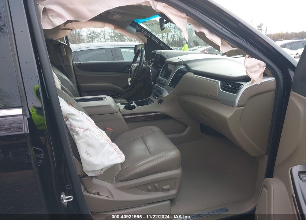2019 GMC YUKON SLT VIN: 1GKS2BKC2KR155593